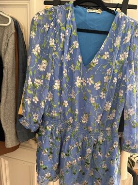 Alice + Olivia Blue Floral V-Neck Mini Silk Dress